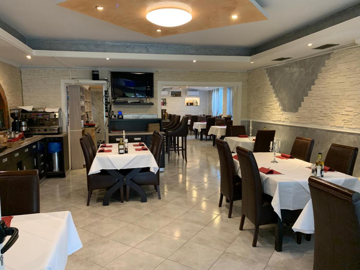 Hotel Ristorante Sicilia Tappenbeck Exterior photo